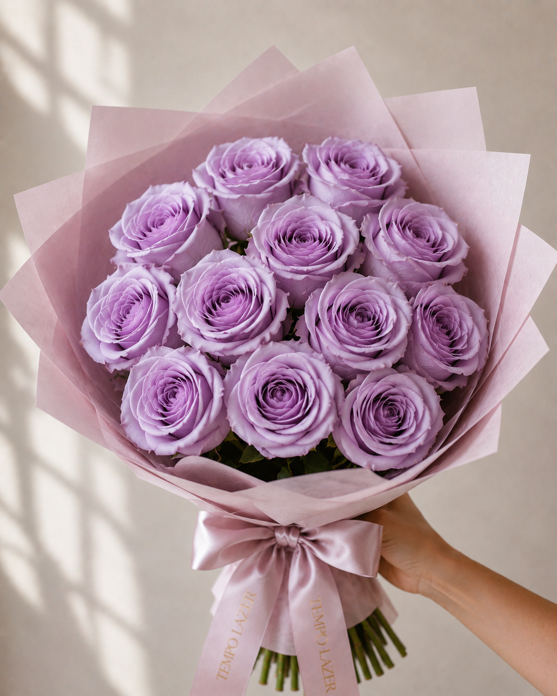 دوازده رز اسطخودوسی - دوازده رز اسطخودوسی: ساقه‌های تازه · Tempo Lazer Flowers Studio. | Tempo Lazer Flowers Studio, Washington DC florist