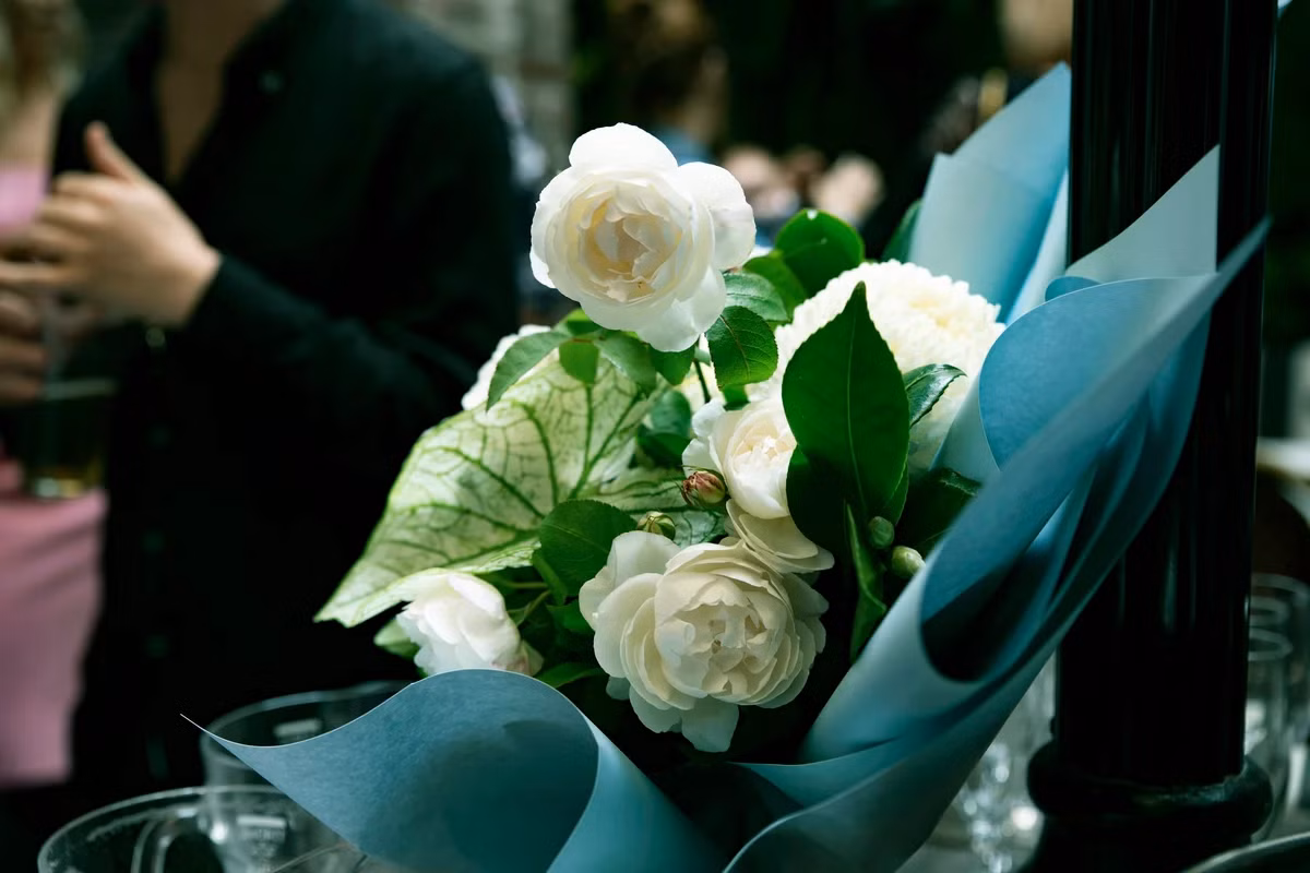 Half Dozen Pink Roses - Fresh Stems available in Washington DC | Tempo Lazer Flowers Studio, Washington DC florist