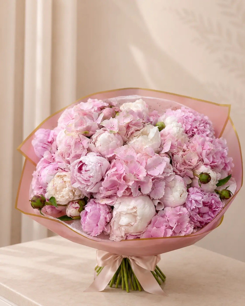 Potomac Pink Grace - luxury floral arrangement for delivery in Washington DC | Tempo Lazer Flowers Studio, Washington DC florist