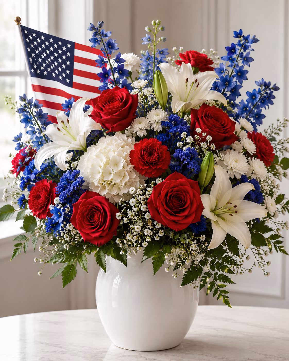 Liberty Luxe Vase Arrangement 🇺🇸 - Liberty Luxe Vase Arrangement 🇺🇸: Композиція · Tempo Lazer Flowers Studio. | Tempo Lazer Flowers Studio, Washington DC florist