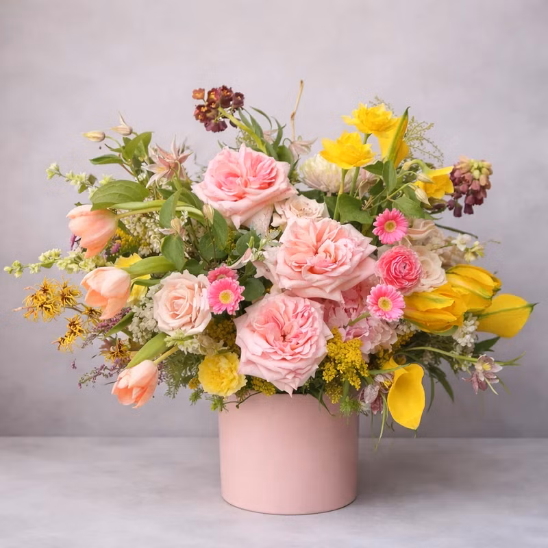 Logan Circle Blush Garden - Arrangement available in Washington DC | Tempo Lazer Flowers Studio, Washington DC florist