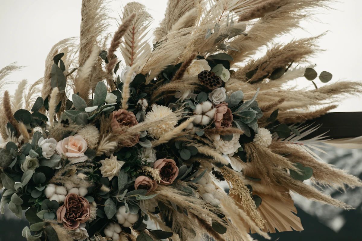 Luxury Dried Flower Arrangement - Luxury Dried Flower Arrangement: Arrangement · Tempo Lazer Flowers Studio. | Tempo Lazer Flowers Studio, Washington DC florist
