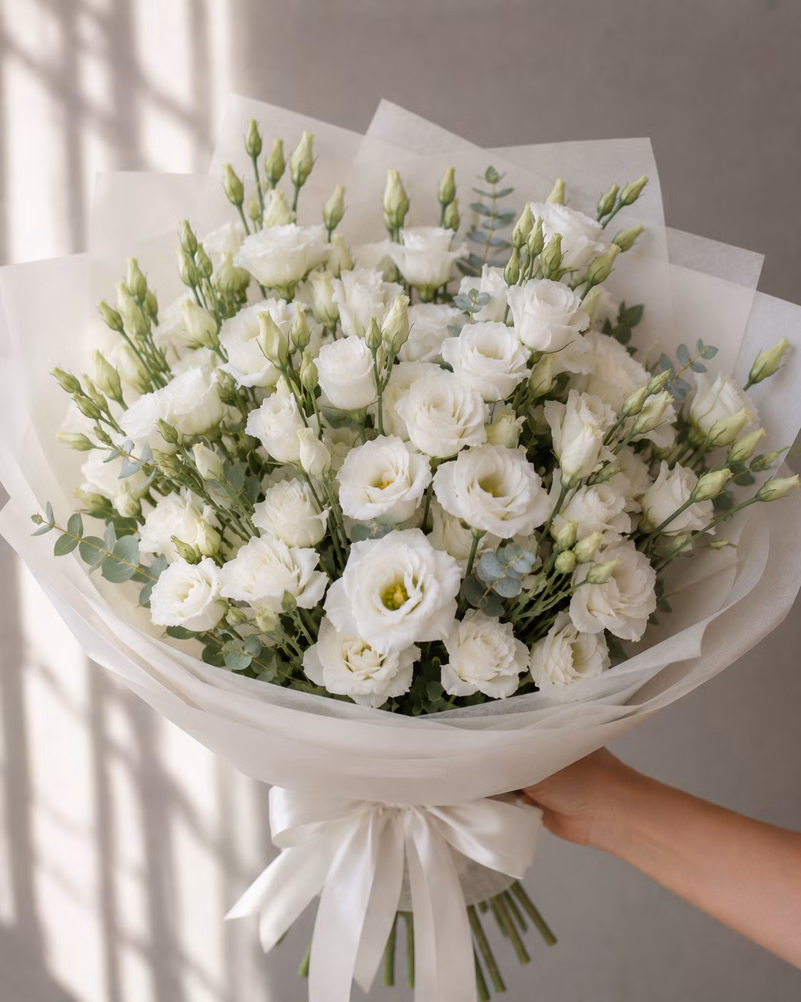 Lisianthus bianco - Lisianthus bianco: Bouquet · Tempo Lazer Flowers Studio. | Tempo Lazer Flowers Studio, Washington DC florist